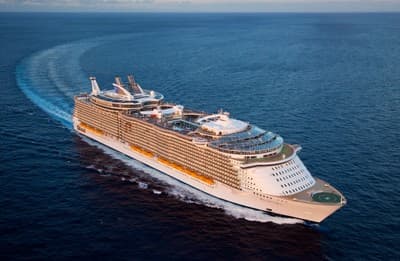 Лайнер Allure Of The Seas, компании Royal Caribbean International