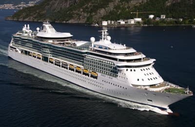 Лайнер Jewel Of The Seas, компании Royal Caribbean International