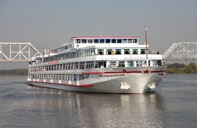 Лайнер Виссарион Белинский, компании ВодоходЪ