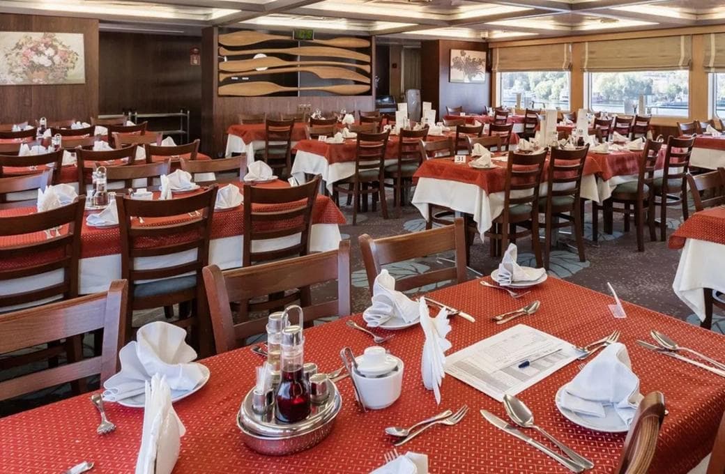 Лайнер Александр Пушкин, компании ВодоходЪ. Фото 1