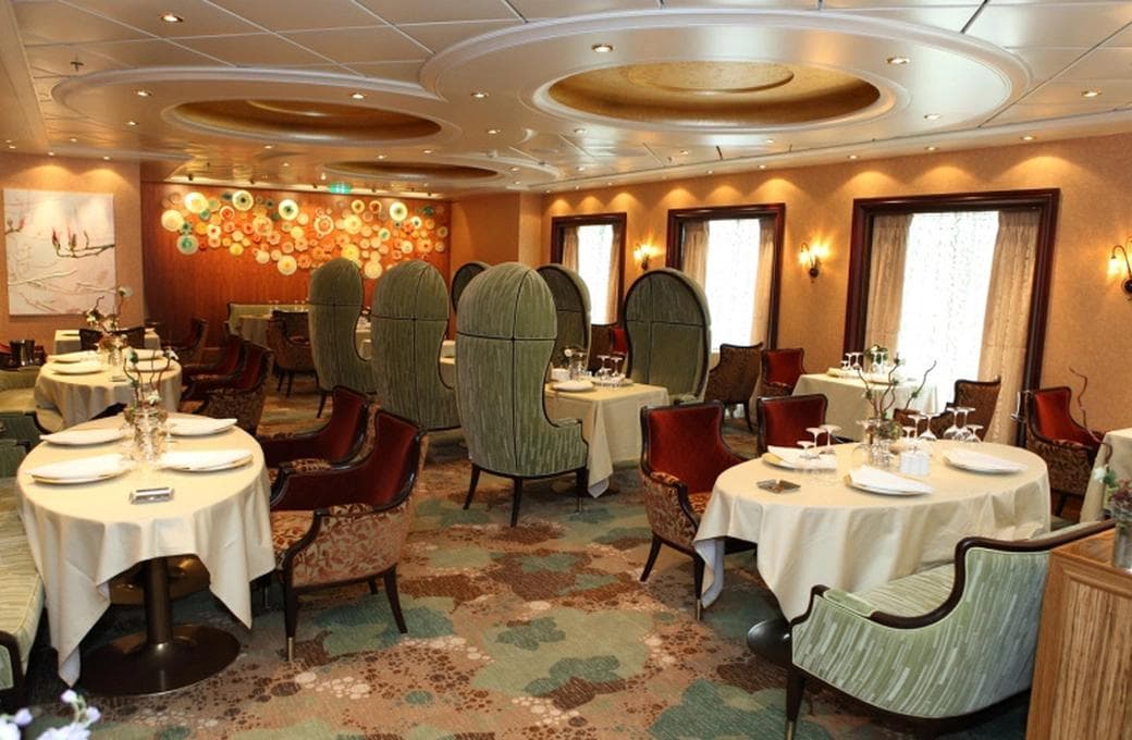 Лайнер Oasis Of The Seas, компании Royal Caribbean International. Фото 1