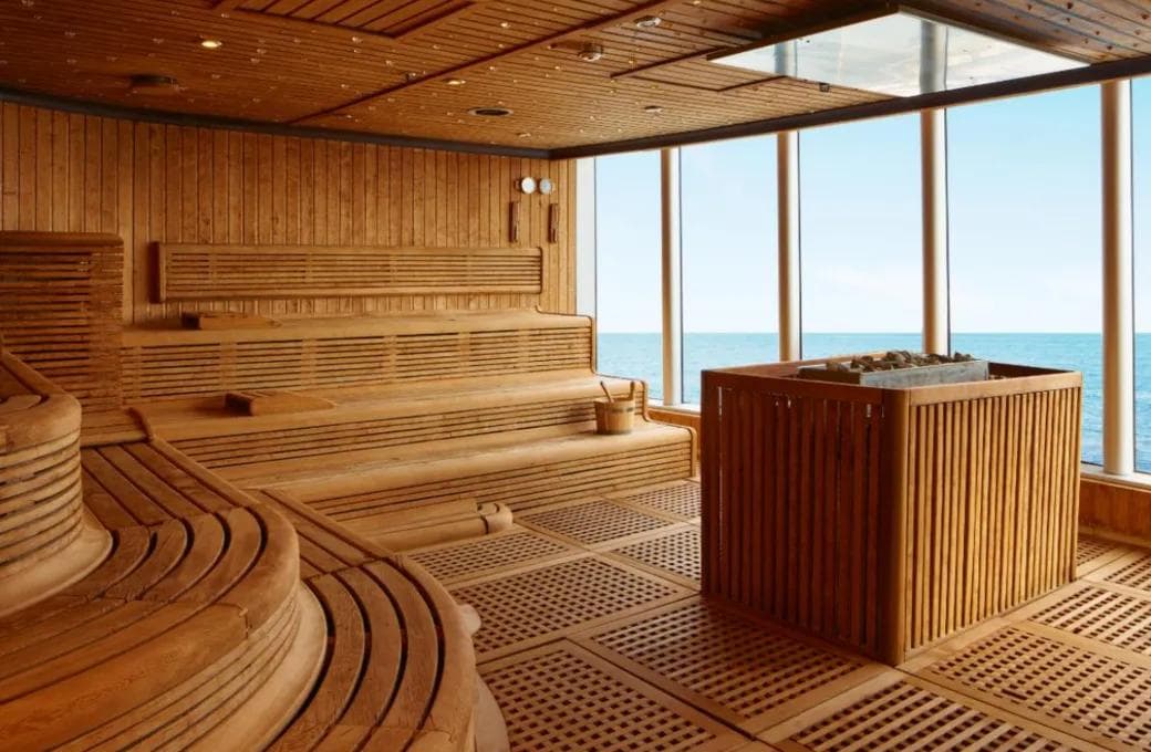 Лайнер Costa Deliziosa, компании Costa Cruises. Фото 1