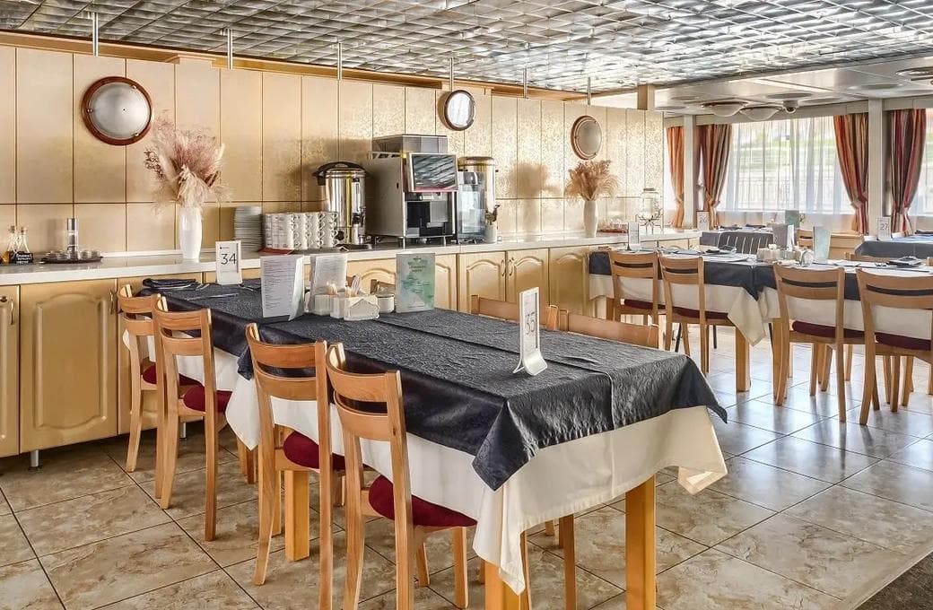 Лайнер Лев Толстой, компании ВодоходЪ. Фото 1