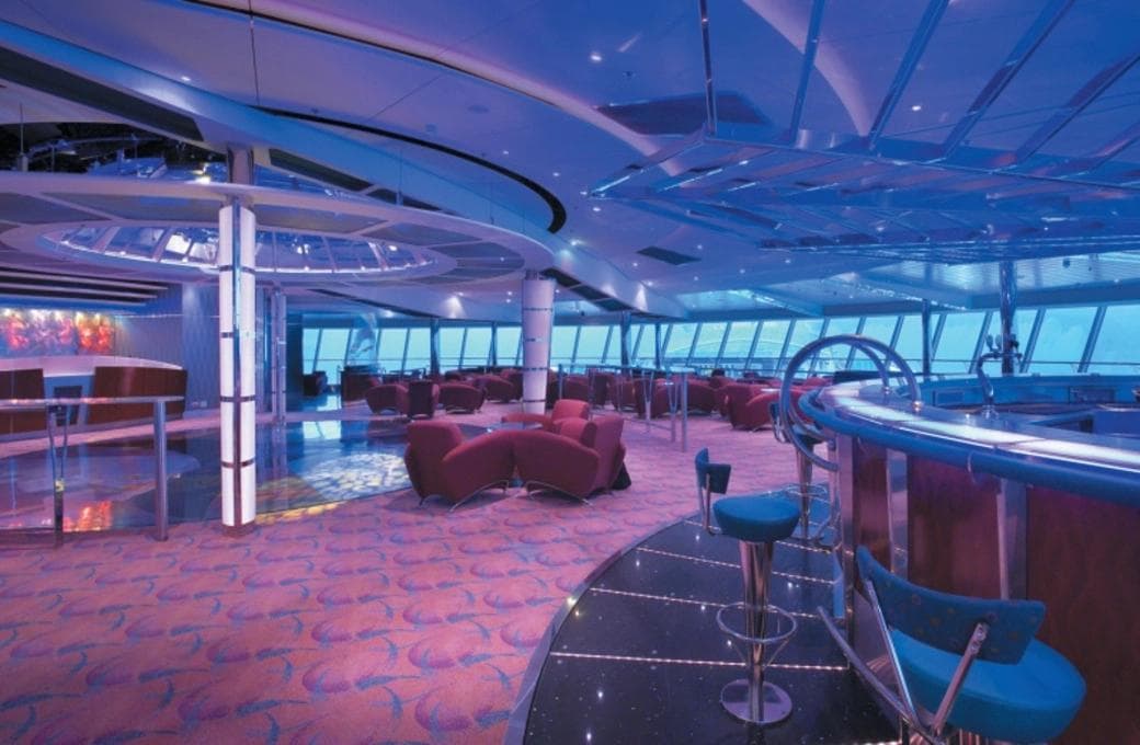 Лайнер Jewel Of The Seas, компании Royal Caribbean International. Фото 1