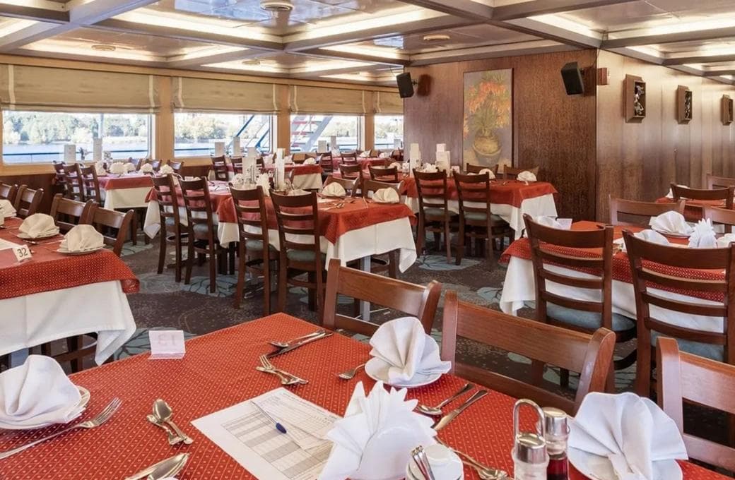 Лайнер Александр Пушкин, компании ВодоходЪ. Фото 1