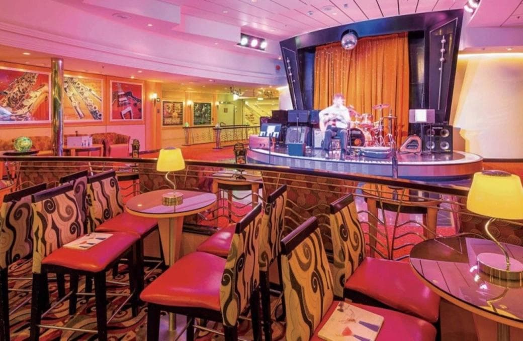 Лайнер Mariner Of The Seas, компании Royal Caribbean International. Фото 1