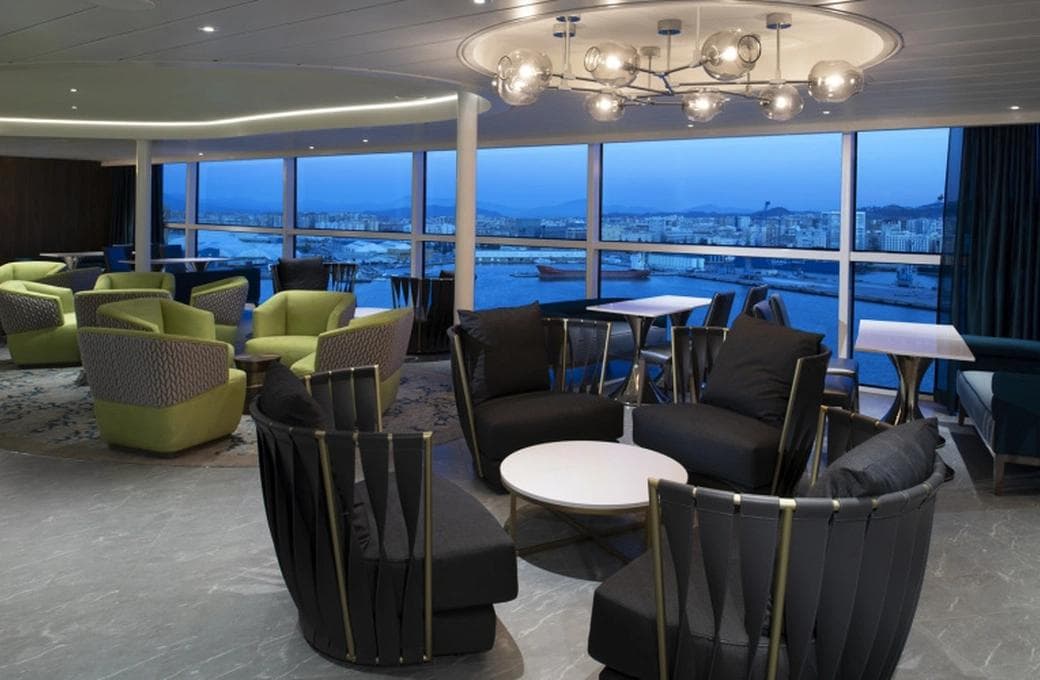 Лайнер Spectrum Of The Seas, компании Royal Caribbean International. Фото 1