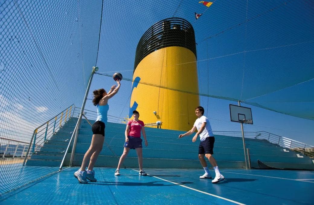 Лайнер Costa Serena, компании Costa Cruises. Фото 1