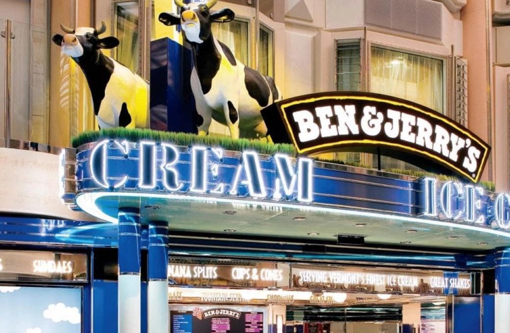 Лайнер Liberty Of The Seas, компании Royal Caribbean International. Фото 1