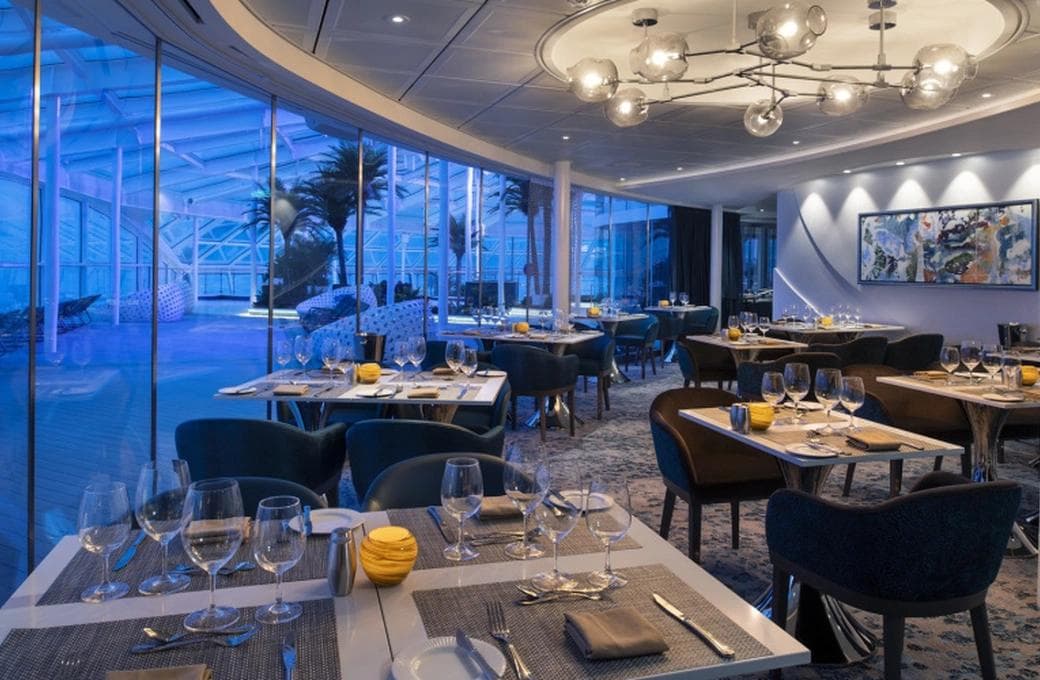 Лайнер Spectrum Of The Seas, компании Royal Caribbean International. Фото 1