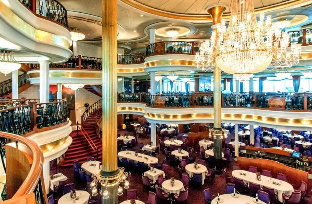 Лайнер Adventure Of The Seas, компании Royal Caribbean International. Фото 1