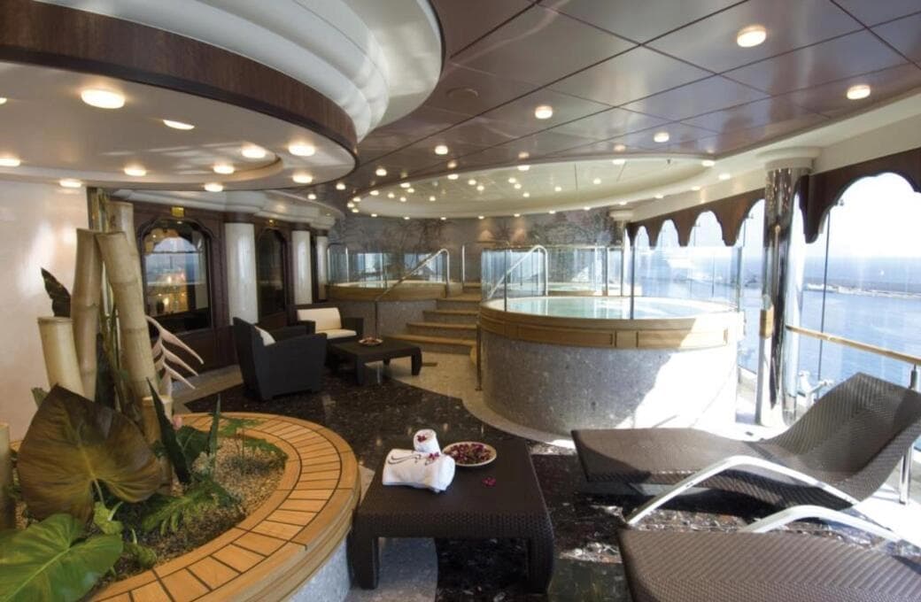 Лайнер MSC Orchestra, компании MSC Crociere. Фото 1