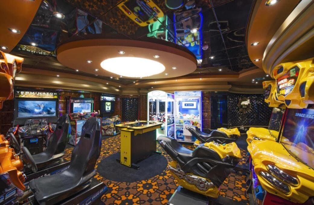 Лайнер MSC Preziosa, компании MSC Crociere. Фото 1