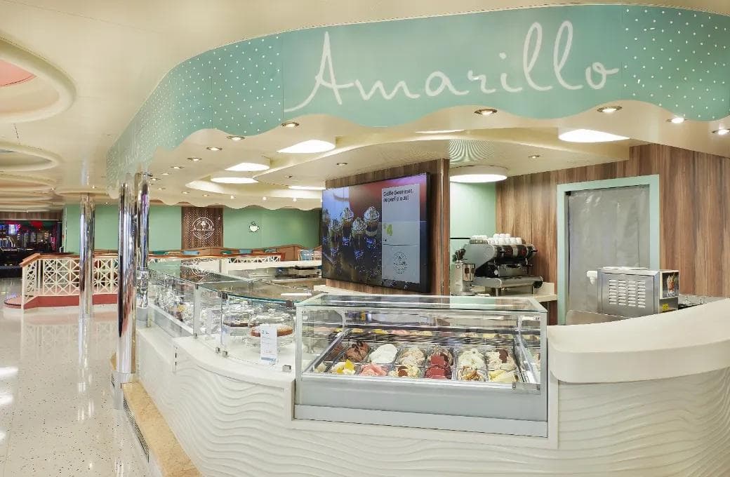 Лайнер Costa Serena, компании Costa Cruises. Фото 1