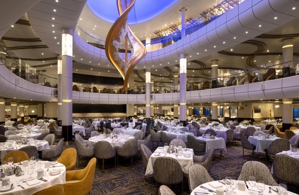 Лайнер Spectrum Of The Seas, компании Royal Caribbean International. Фото 1