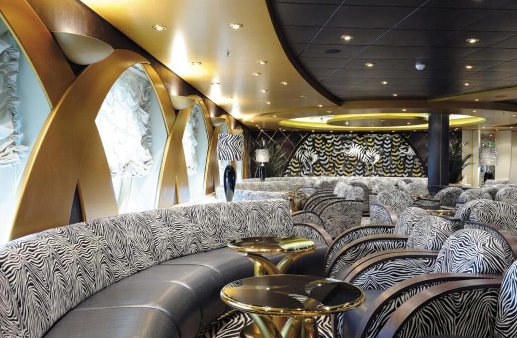 Лайнер MSC Poesia, компании MSC Crociere. Фото 1