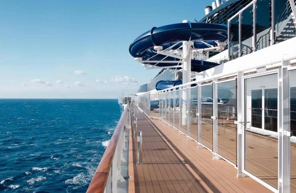 Лайнер MSC Divina, компании MSC Crociere. Фото 1