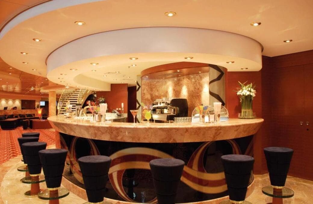 Лайнер MSC Orchestra, компании MSC Crociere. Фото 1