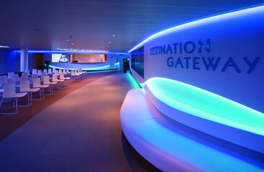 Лайнер Celebrity Edge, компании Celebrity Cruises. Фото 1