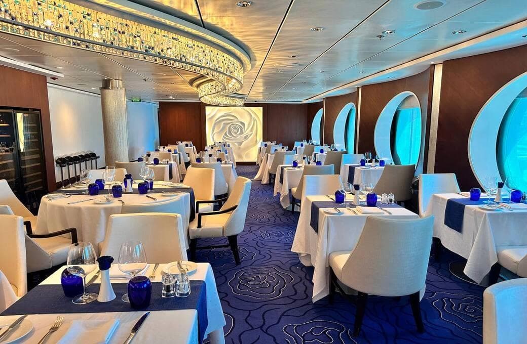 Лайнер Celebrity Infinity, компании Celebrity Cruises. Фото 1