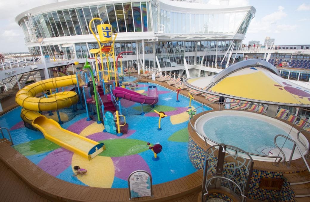 Лайнер Harmony Of The Seas, компании Royal Caribbean International. Фото 1