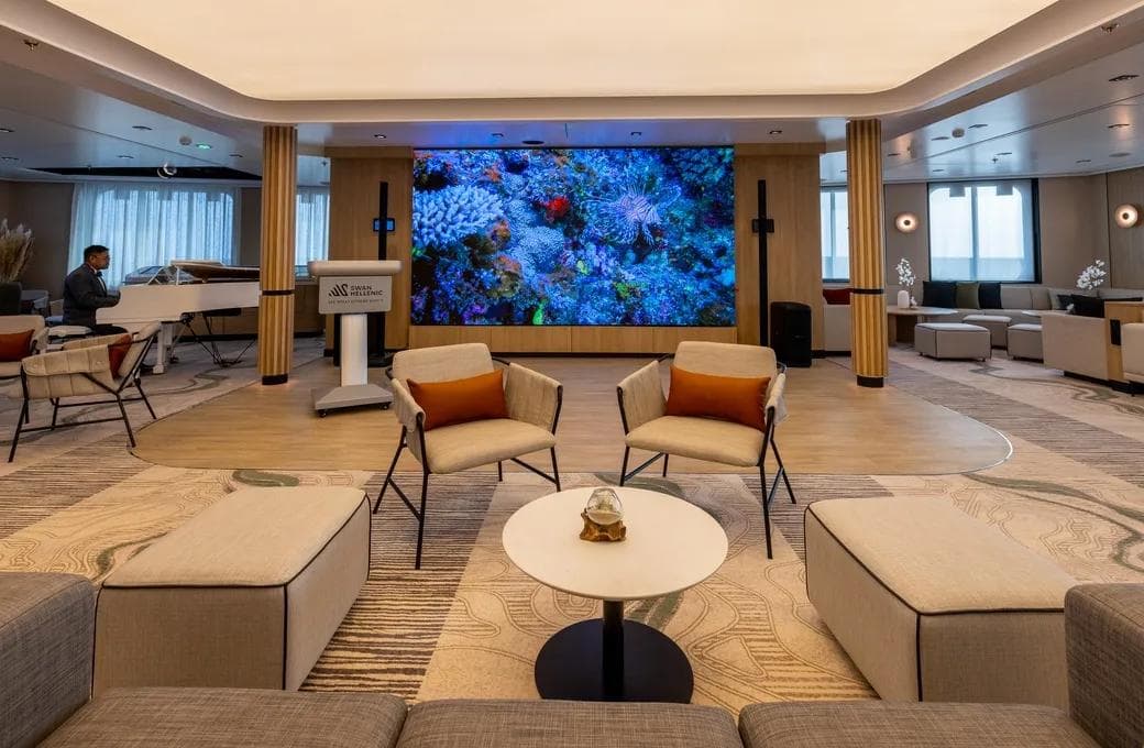 Лайнер SH Minerva, компании Swan Hellenic. Фото 1