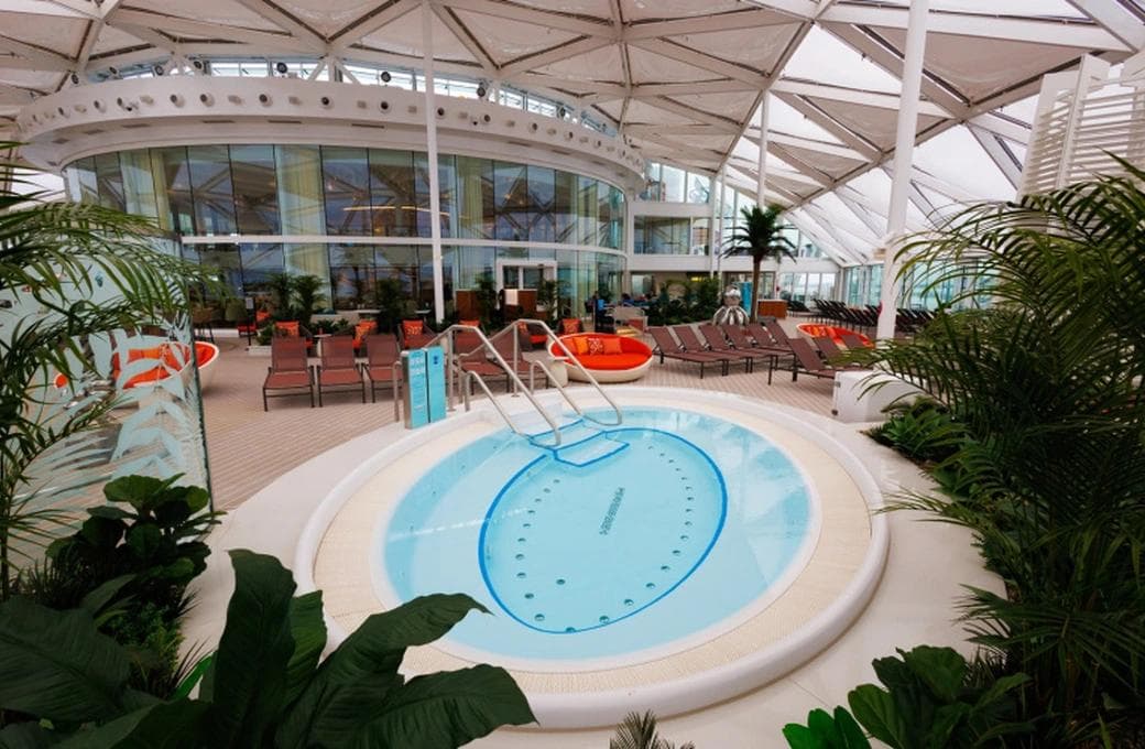 Лайнер Utopia Of The Seas New Ship 2024, компании Royal Caribbean International. Фото 1