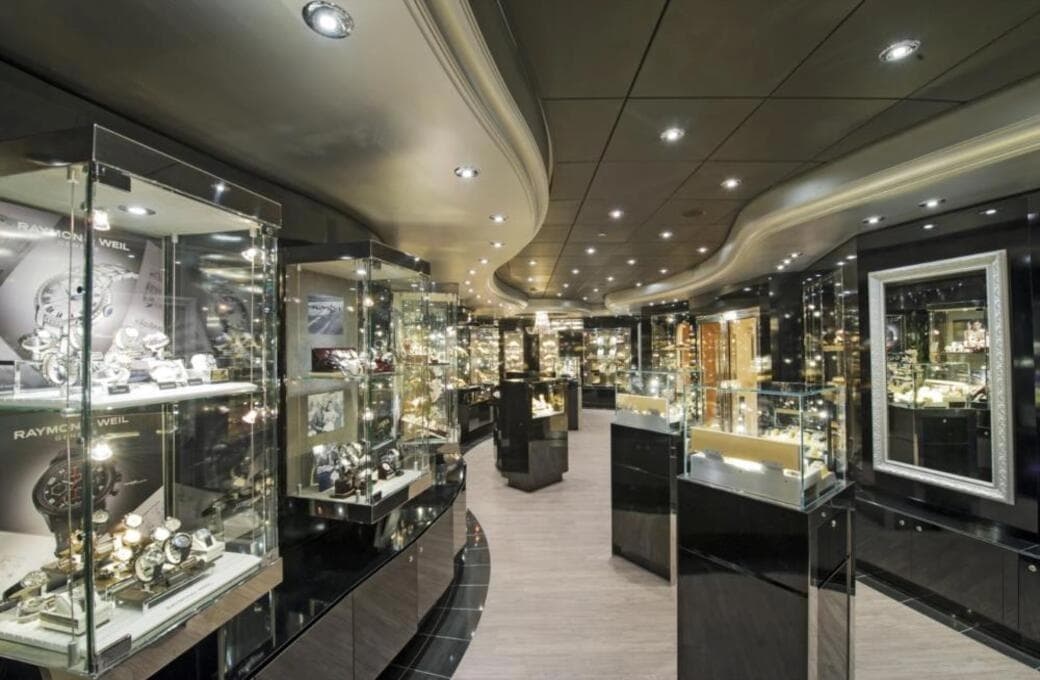 Лайнер MSC Preziosa, компании MSC Crociere. Фото 1