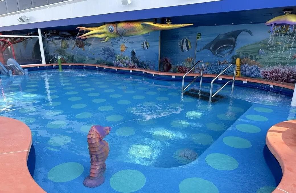 Лайнер MSC World Europa, компании MSC Crociere. Фото 1