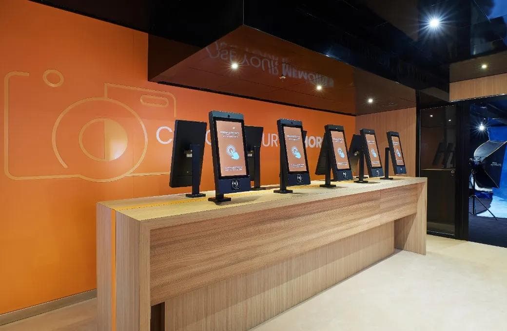 Лайнер Costa Serena, компании Costa Cruises. Фото 1