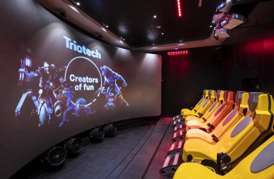 Лайнер MSC Bellissima, компании MSC Crociere. Фото 1