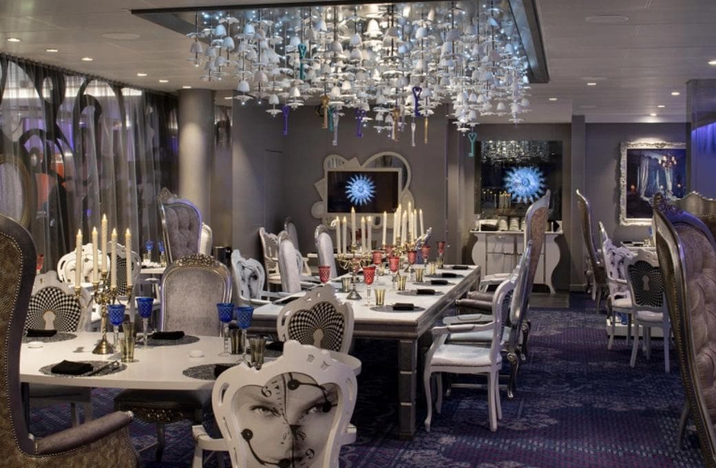 Лайнер Spectrum Of The Seas, компании Royal Caribbean International. Фото 1