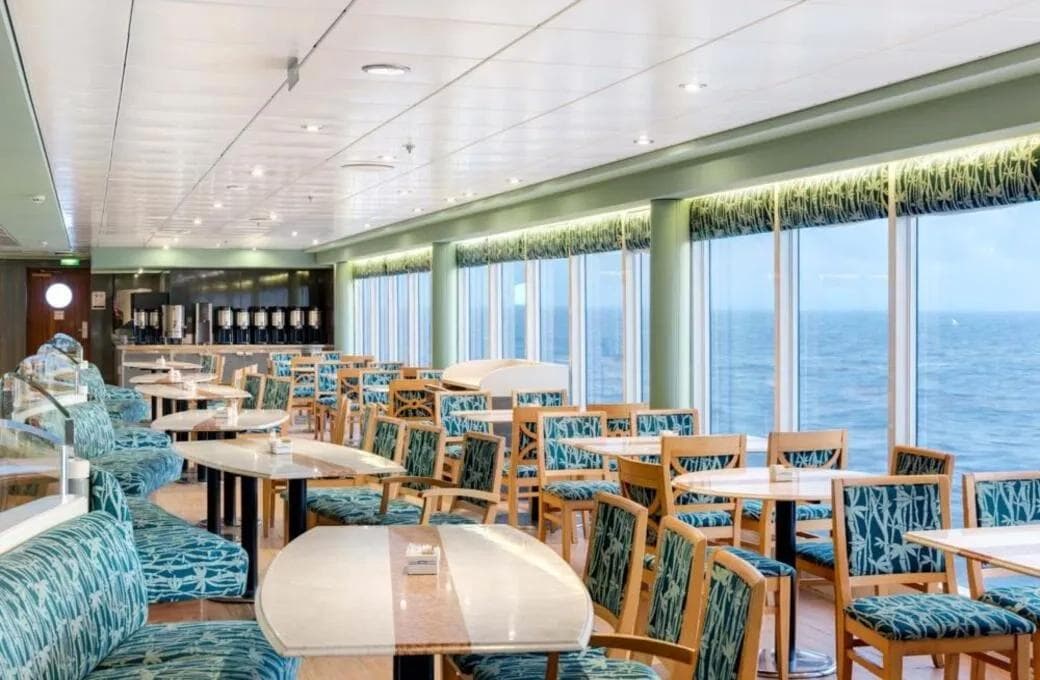 Лайнер MSC Armonia, компании MSC Crociere. Фото 1