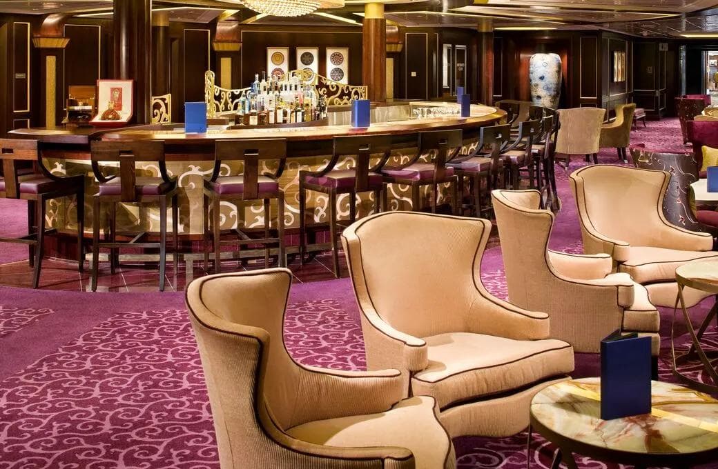 Лайнер Celebrity Solstice, компании Celebrity Cruises. Фото 1