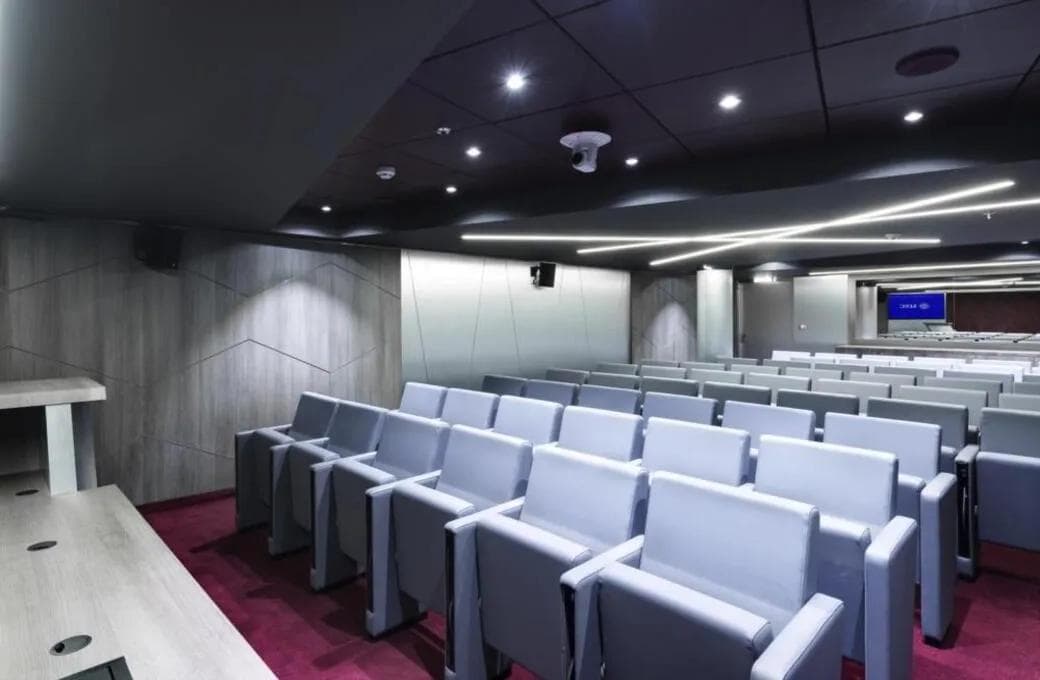 Лайнер MSC Bellissima, компании MSC Crociere. Фото 1