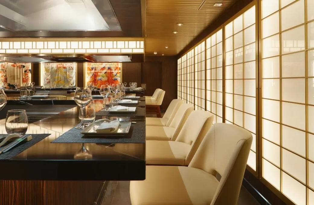 Лайнер Costa Favolosa, компании Costa Cruises. Фото 1