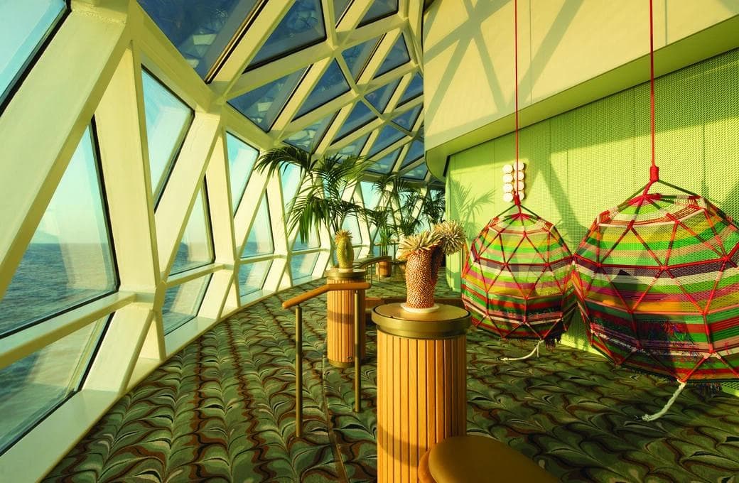 Лайнер Celebrity Edge, компании Celebrity Cruises. Фото 1