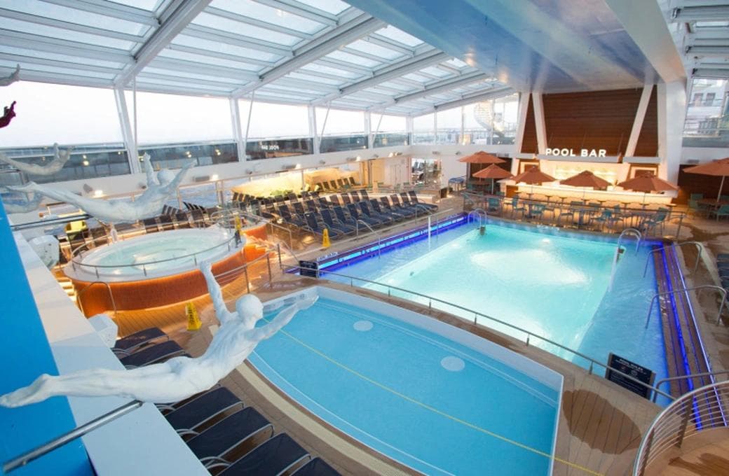 Лайнер Quantum Of The Seas, компании Royal Caribbean International. Фото 1