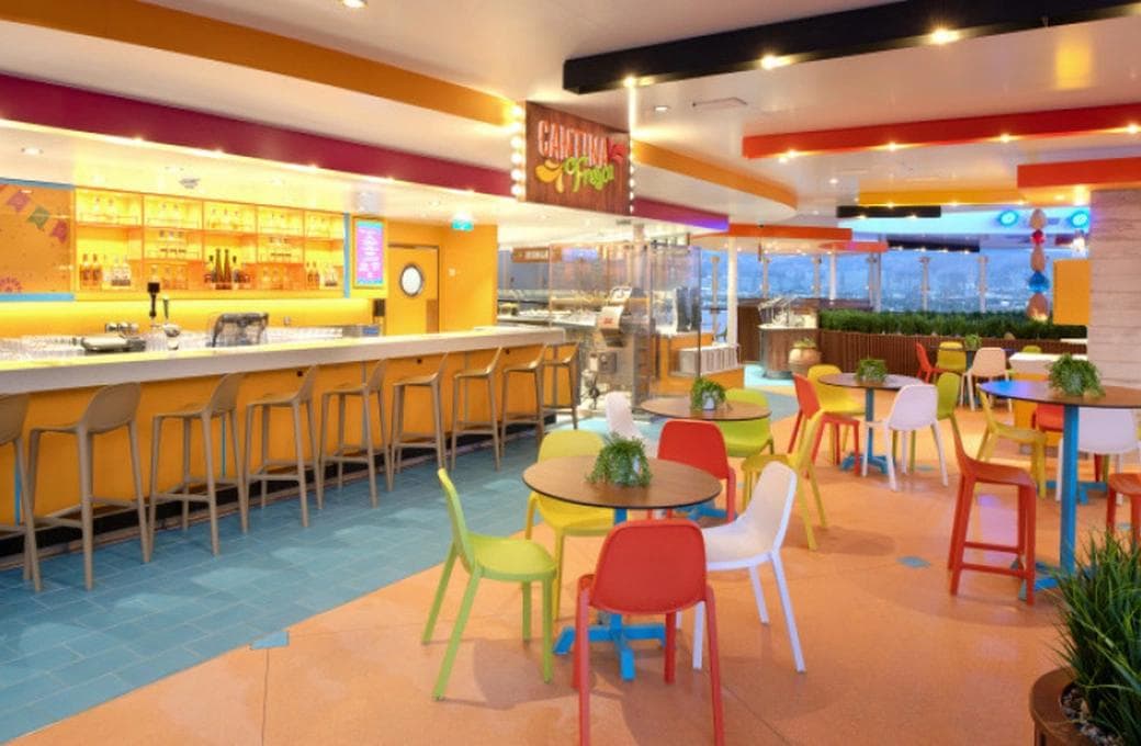 Лайнер Icon Of The Seas New Ship 2024, компании Royal Caribbean International. Фото 1