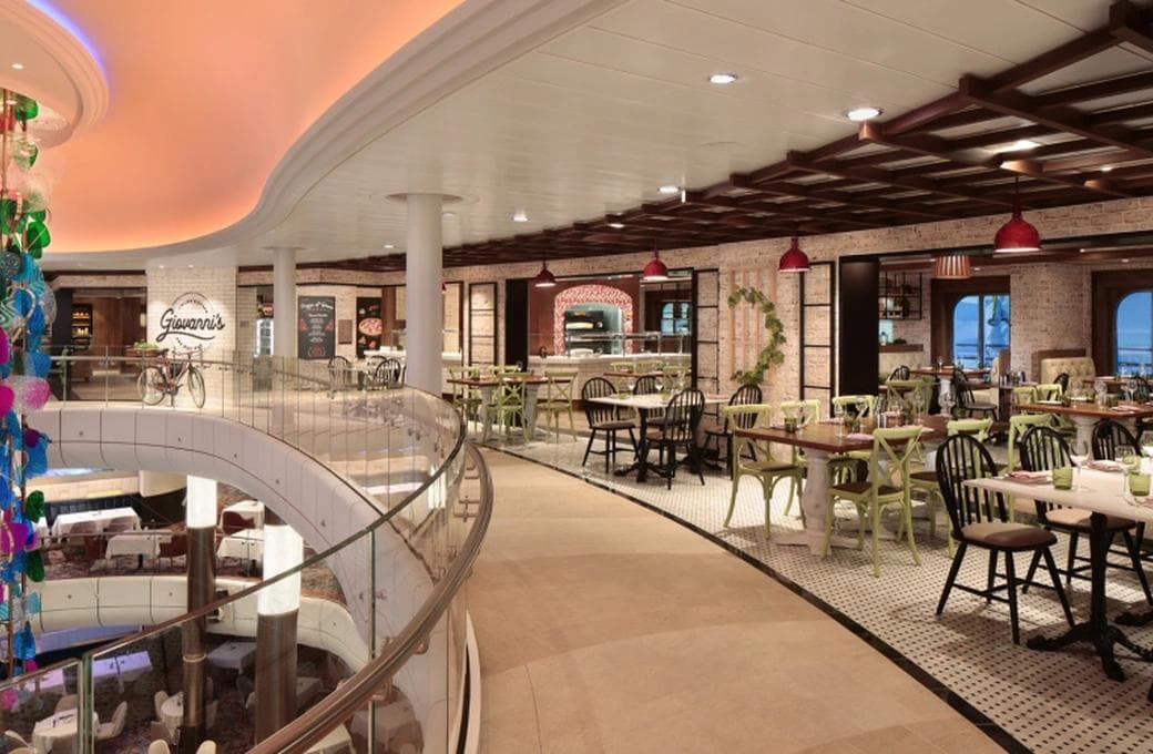 Лайнер Odyssey Of The Seas, компании Royal Caribbean International. Фото 1