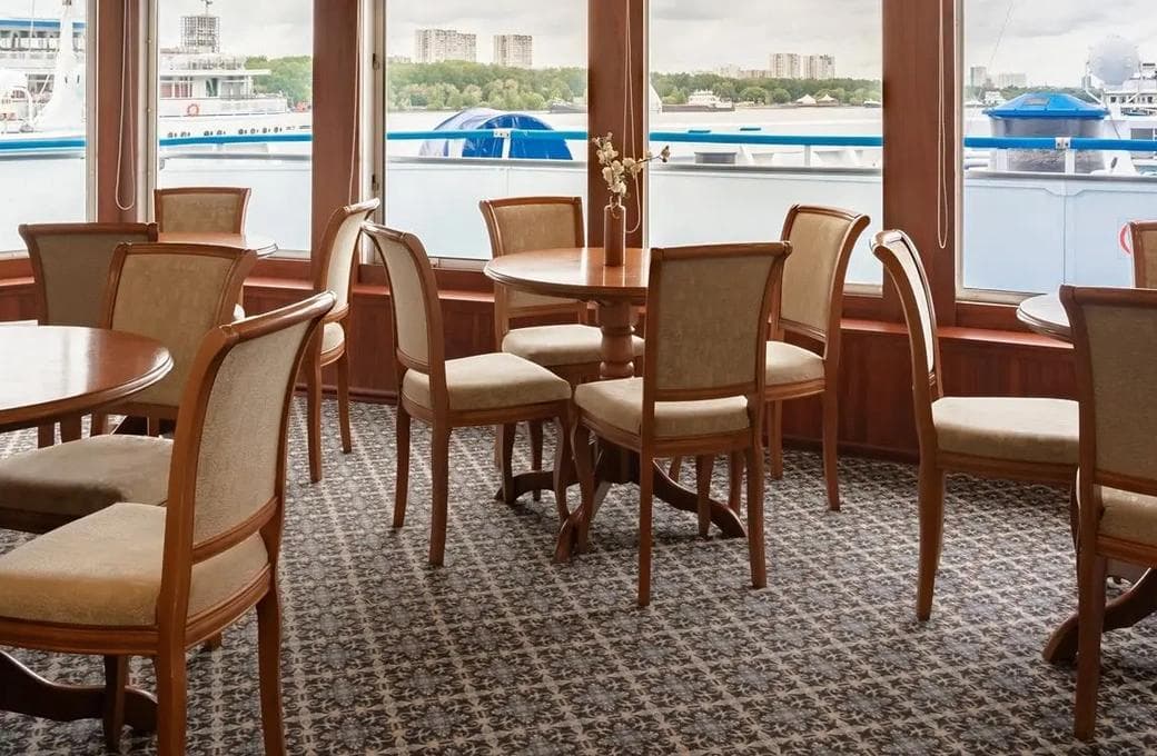 Лайнер Зосима Шашков, компании ВодоходЪ. Фото 1