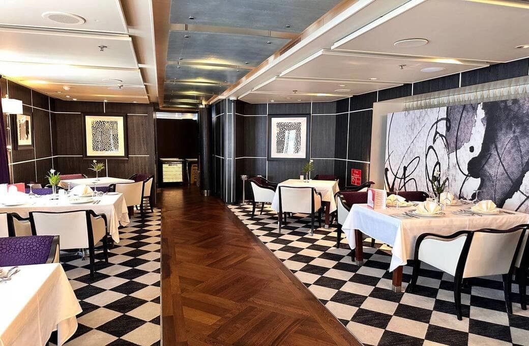 Лайнер Celestyal Journey, компании Celestyal Cruises. Фото 1