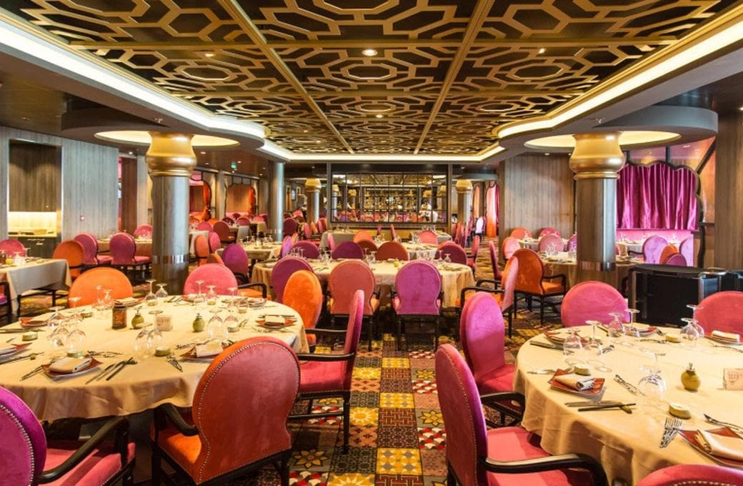 Лайнер Anthem Of The Seas, компании Royal Caribbean International. Фото 1