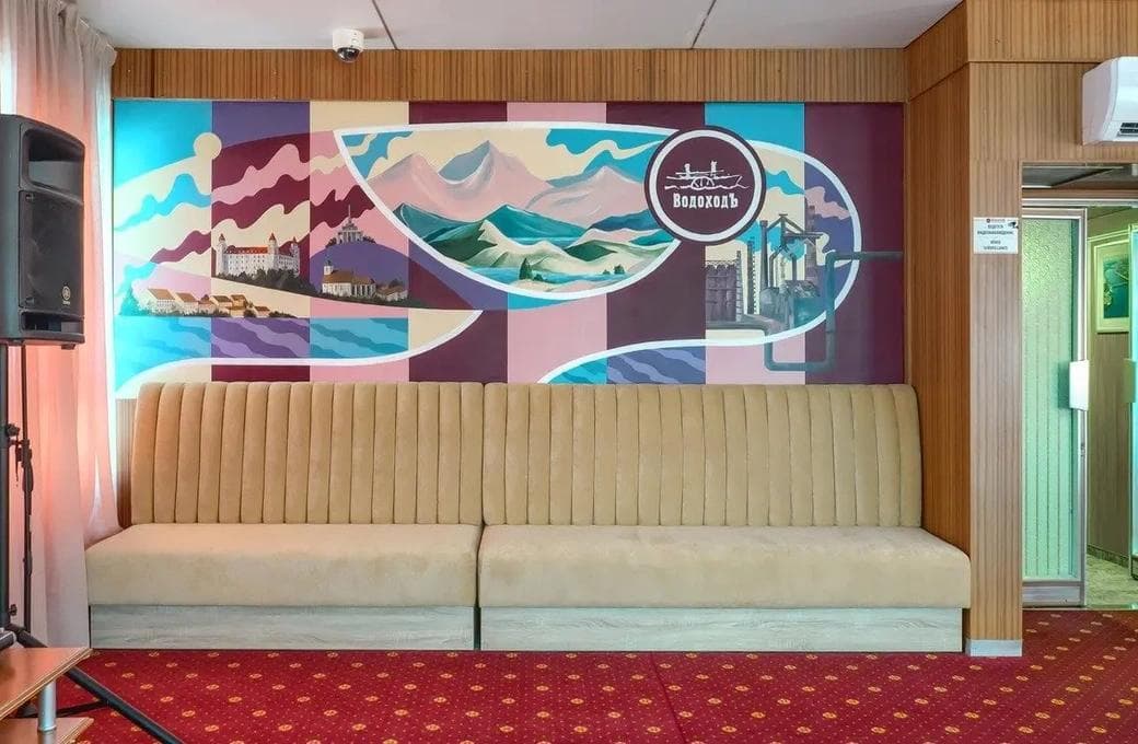 Лайнер Михаил Фрунзе, компании ВодоходЪ. Фото 1