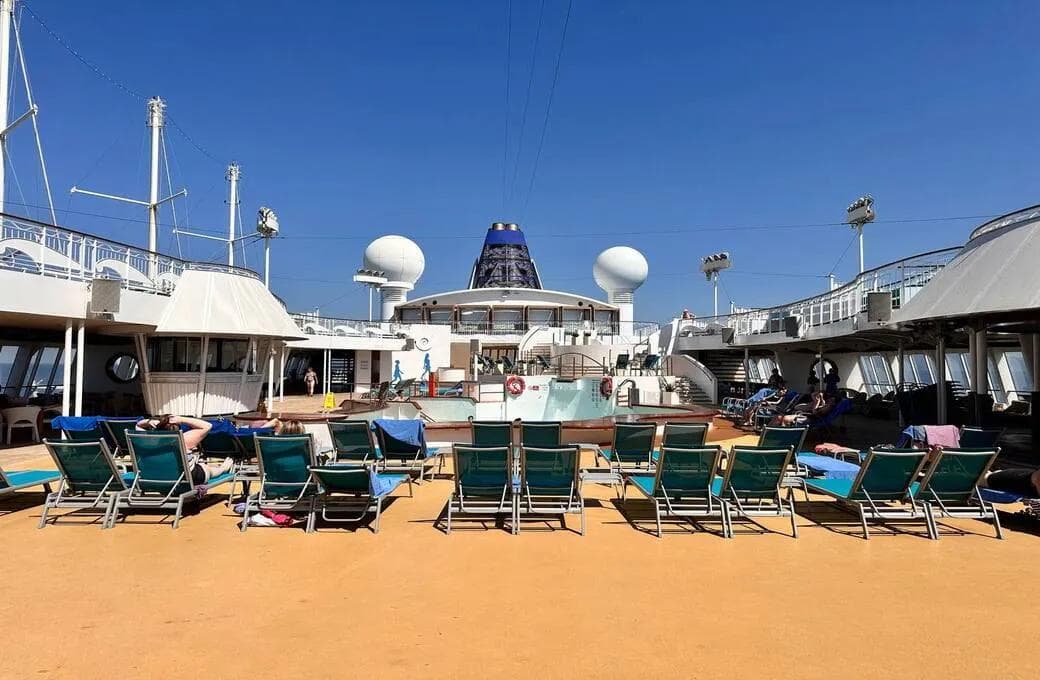 Лайнер Celestyal Discovery, компании Celestyal Cruises. Фото 1