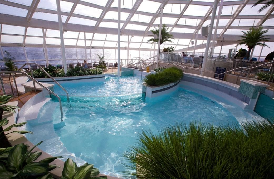 Лайнер Quantum Of The Seas, компании Royal Caribbean International. Фото 1