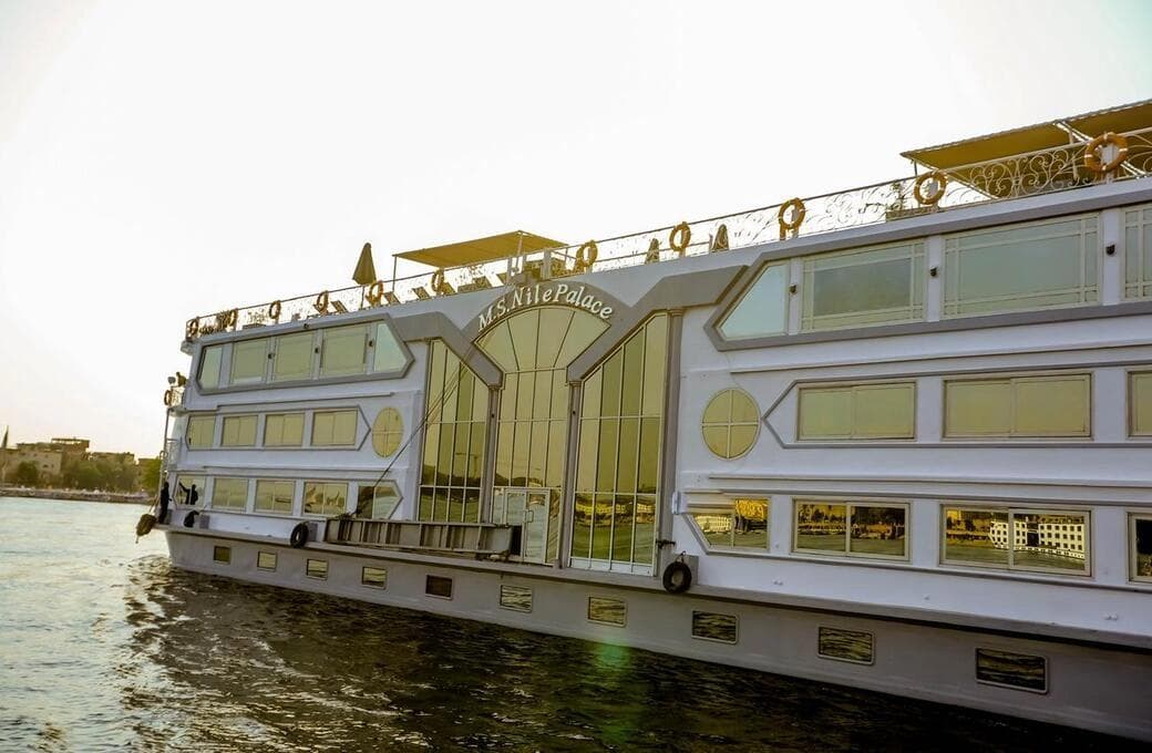 Лайнер Nile Palace, компании Nile River Cruises. Фото 1