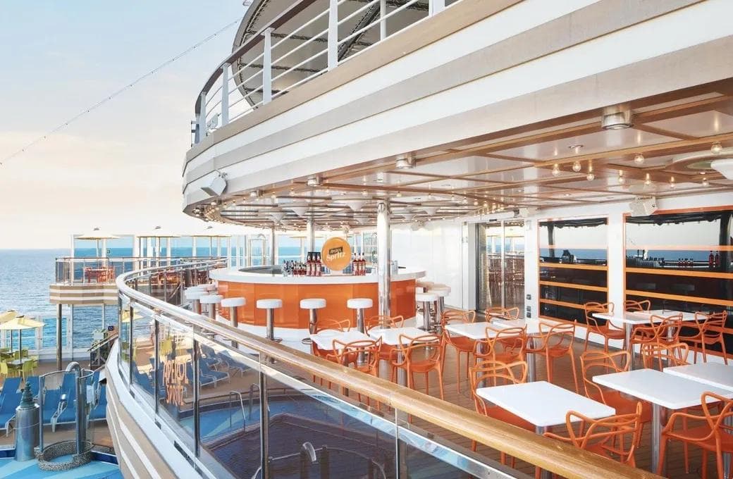 Лайнер Costa Diadema, компании Costa Cruises. Фото 1