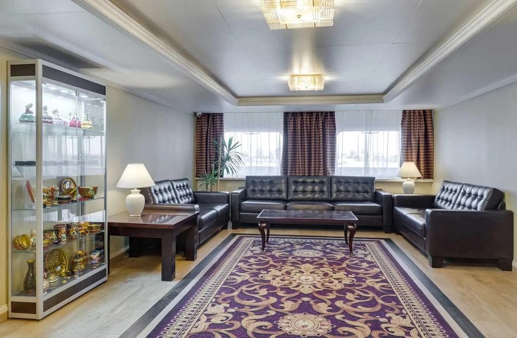 Лайнер Генерал Лавриненков , компании Донинтурфлот. Фото 1