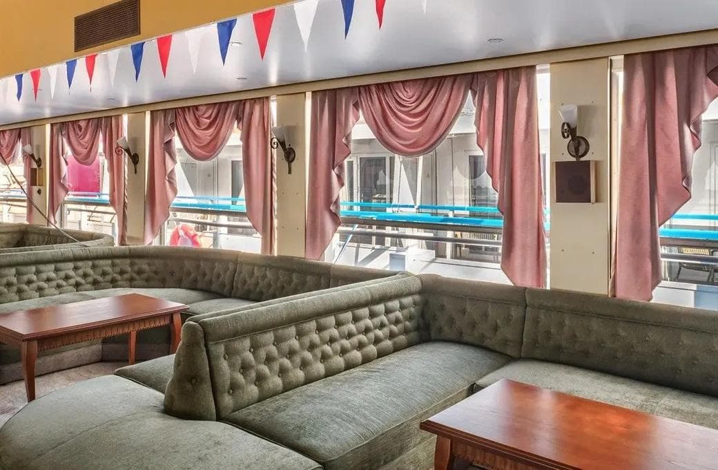 Лайнер Ленин, компании ВодоходЪ. Фото 1